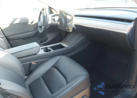 2022 Tesla Model Y Long Range Dual Motor All-Wheel Drive from USA, damaged, VIN 7SAYGDEE8NF308605